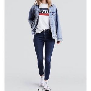 Levi’s 720 High Rise Super Skinny Jeans